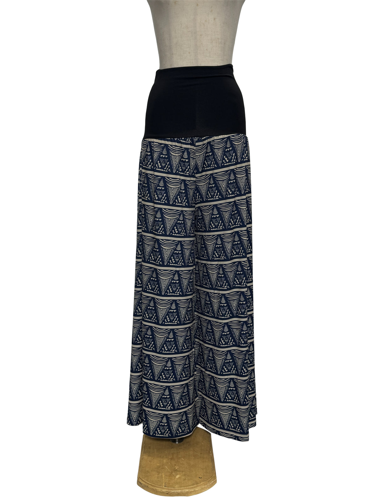 【LAHAINAMOON】スカパン_lahaina-0006-tapa-triangle-navy